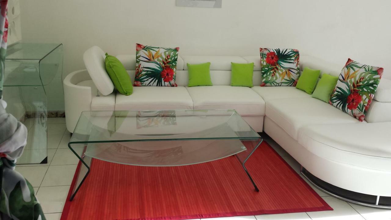 Agreable Studio Vue Mer Au Trois Ilets เลส์ทรัวส์-ซีเลต์ ภายนอก รูปภาพ